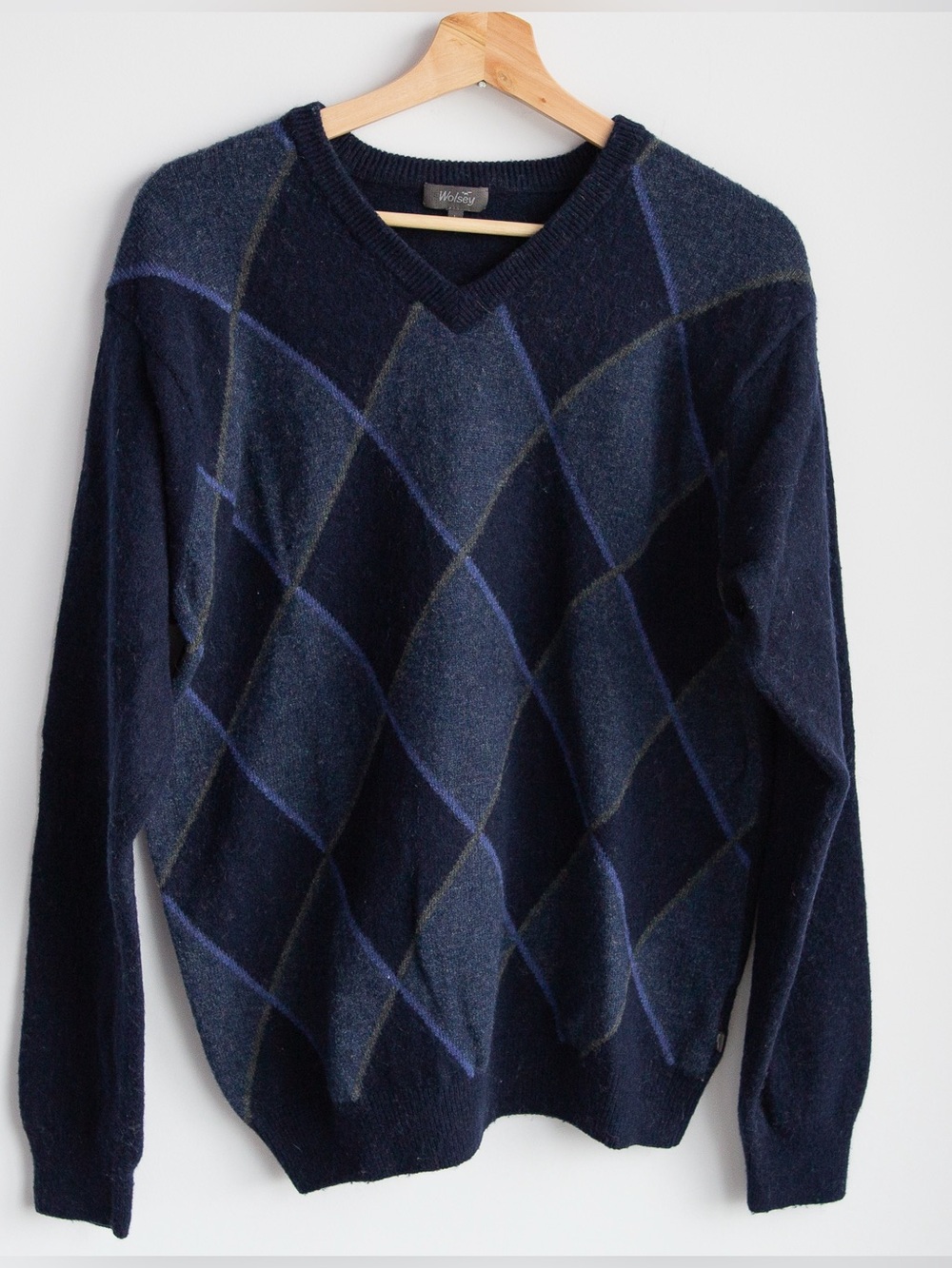 Wolsey Pure New Wool Argyle V-Neck Sweater Large